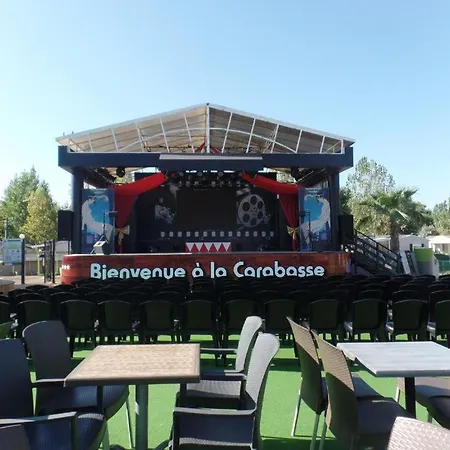 La Carabasse Les Mazets 101 مكان تخييم *